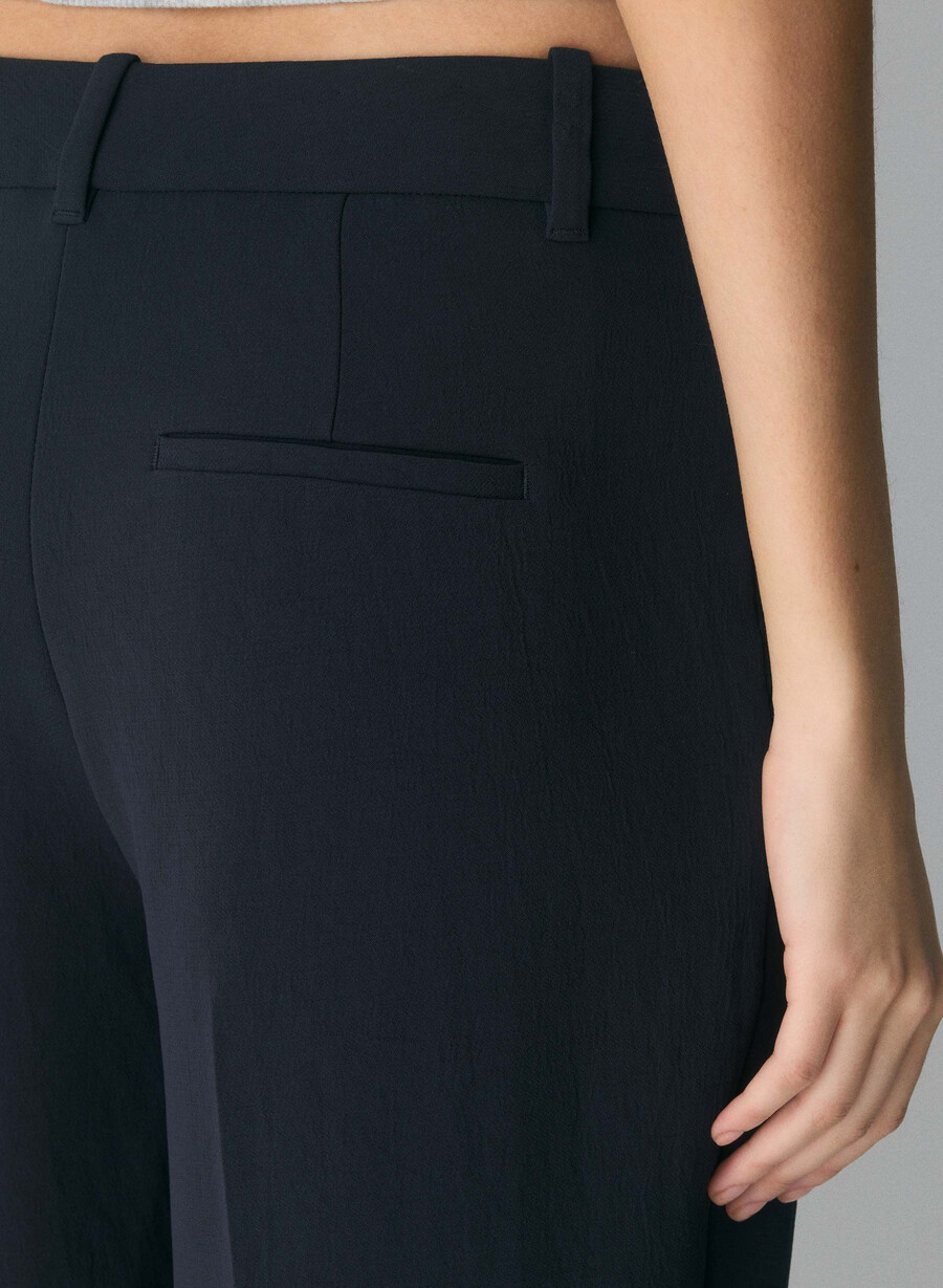 the effortless pant lo-rise - crepette dark night navy