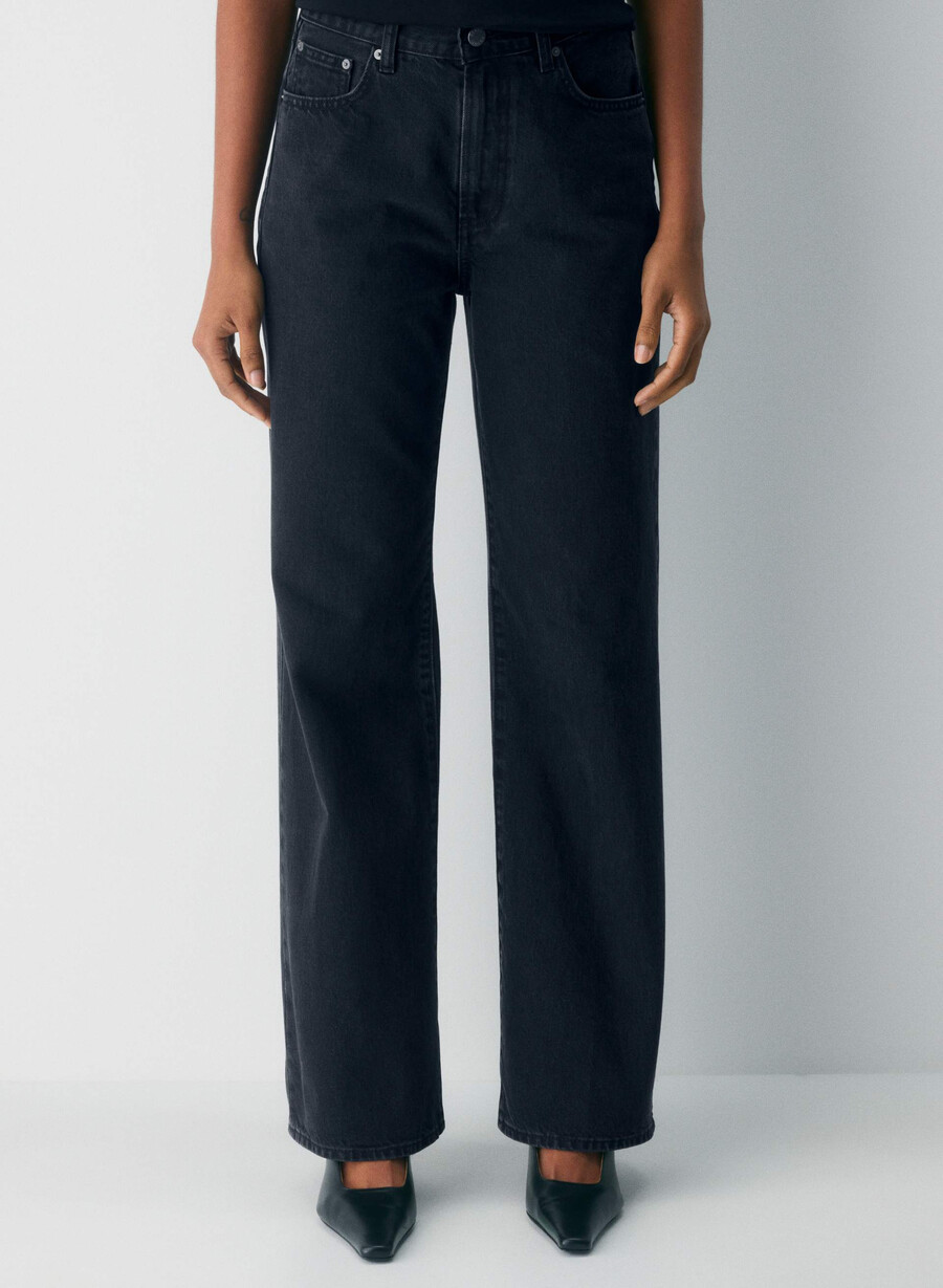 denim forum the farrah hi-rise wide jean black eyeliner