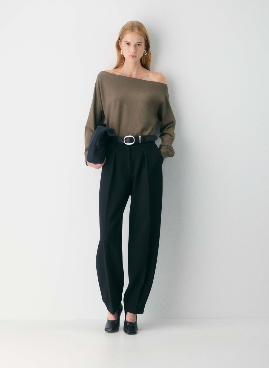 inspiration sweater cherry red