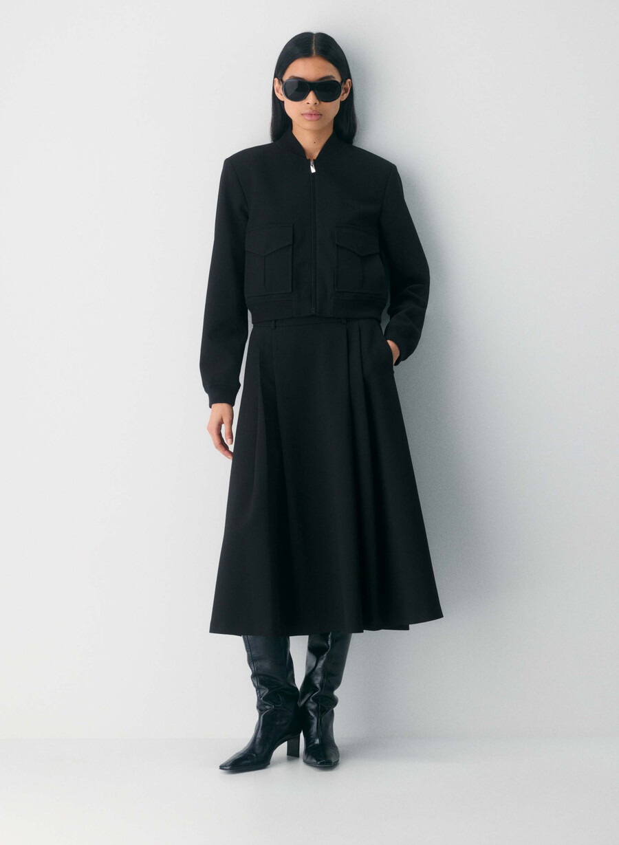 succession bomber - ressential black