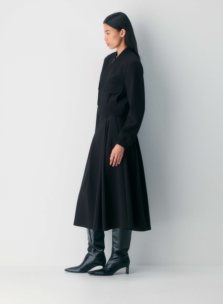 succession bomber - ressential black
