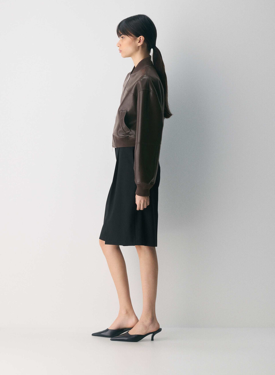 synergy bomber - unreal leather rich mocha brown