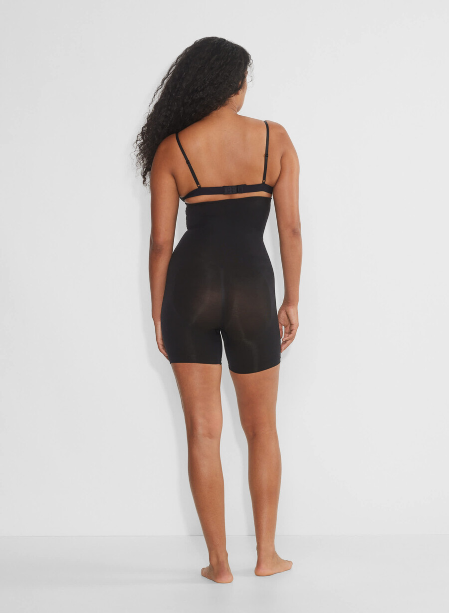 shapeenhance seamless short black