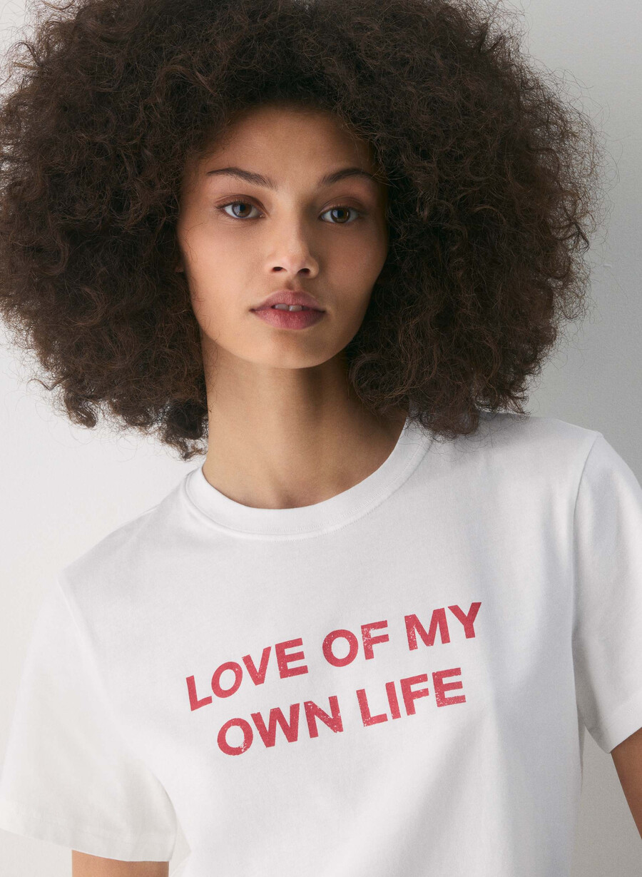 soft feels all-time t-shirt whiteflashing red