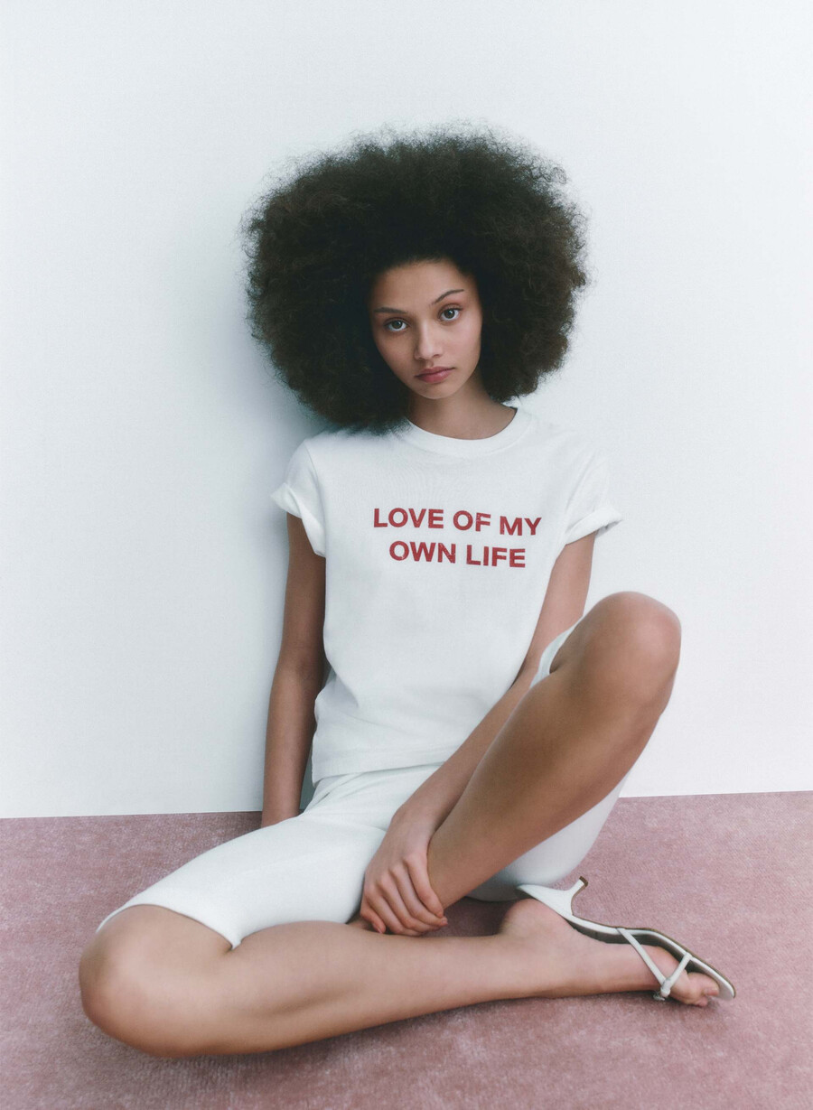 soft feels all-time t-shirt whiteflashing red