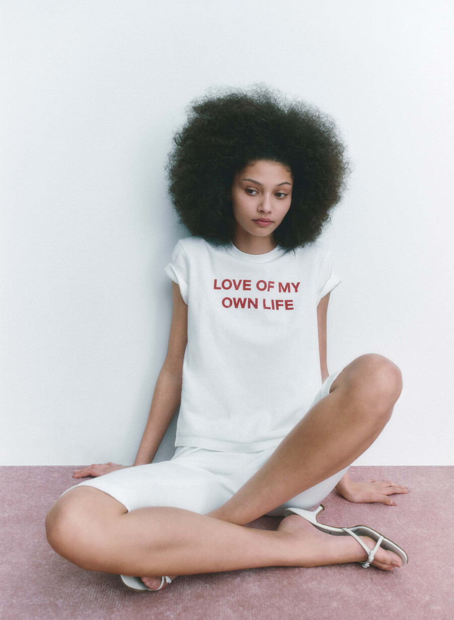 soft feels all-time t-shirt whiteflashing red