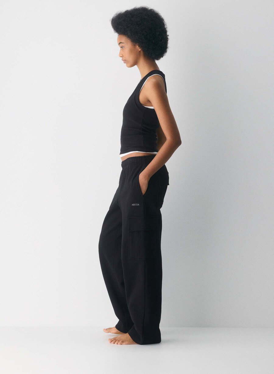 cozy sweatfleece mega cargo sweatpant black