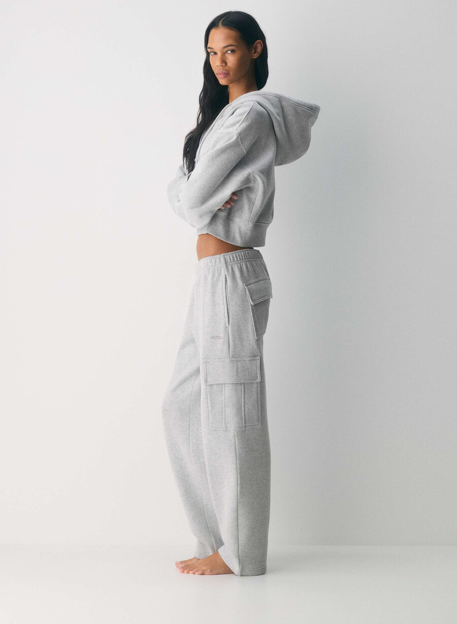 cozy sweatfleece mega cargo sweatpant heather chrome