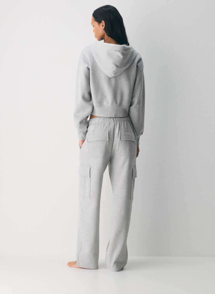 cozy sweatfleece mega cargo sweatpant heather chrome