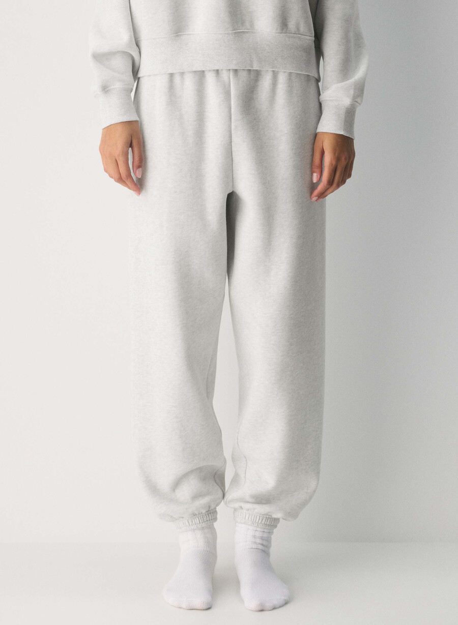 cozy sweatfleece mega jogger heather cloud white
