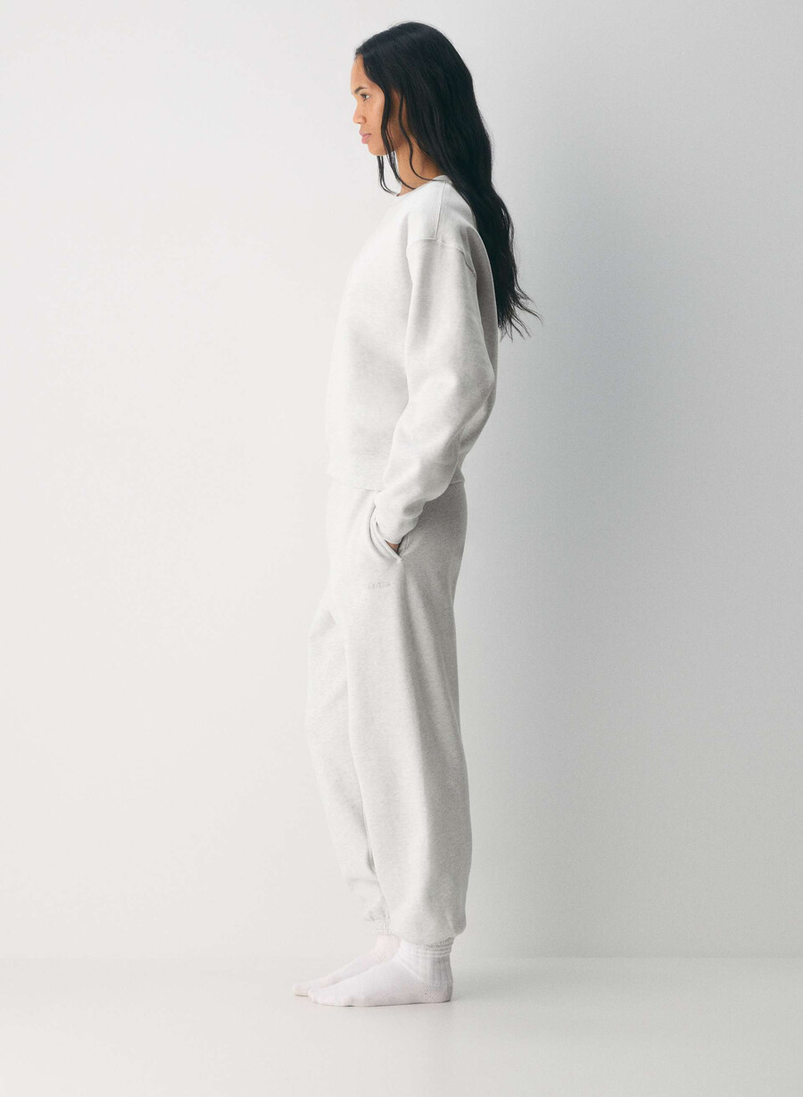 cozy sweatfleece mega jogger heather cloud white