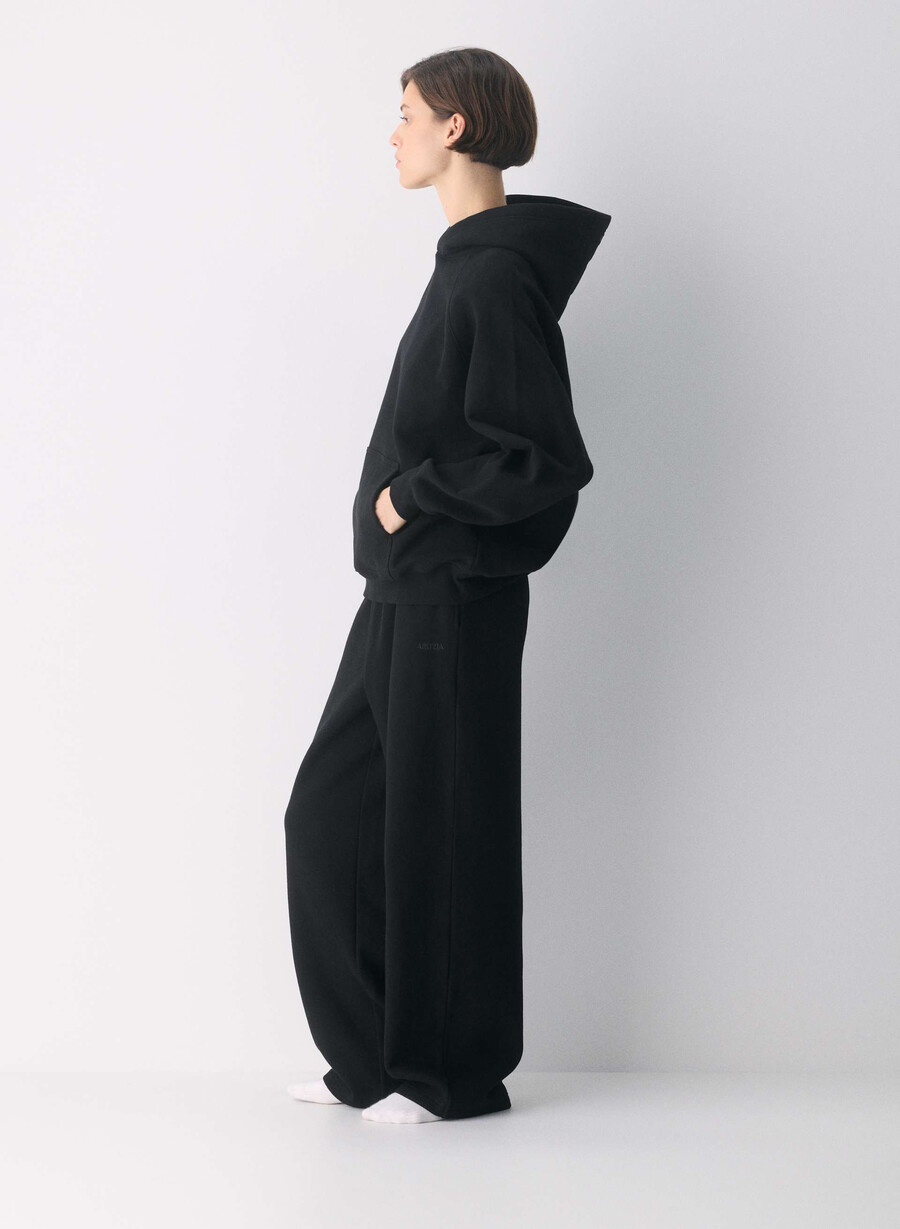 cozy sweatfleece mega raglan hoodie black
