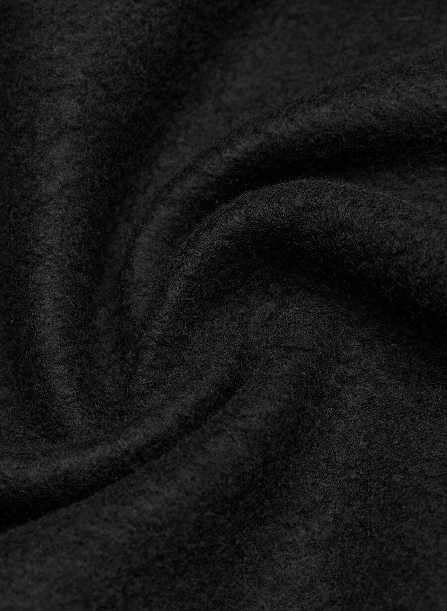 cozy sweatfleece mega raglan hoodie black