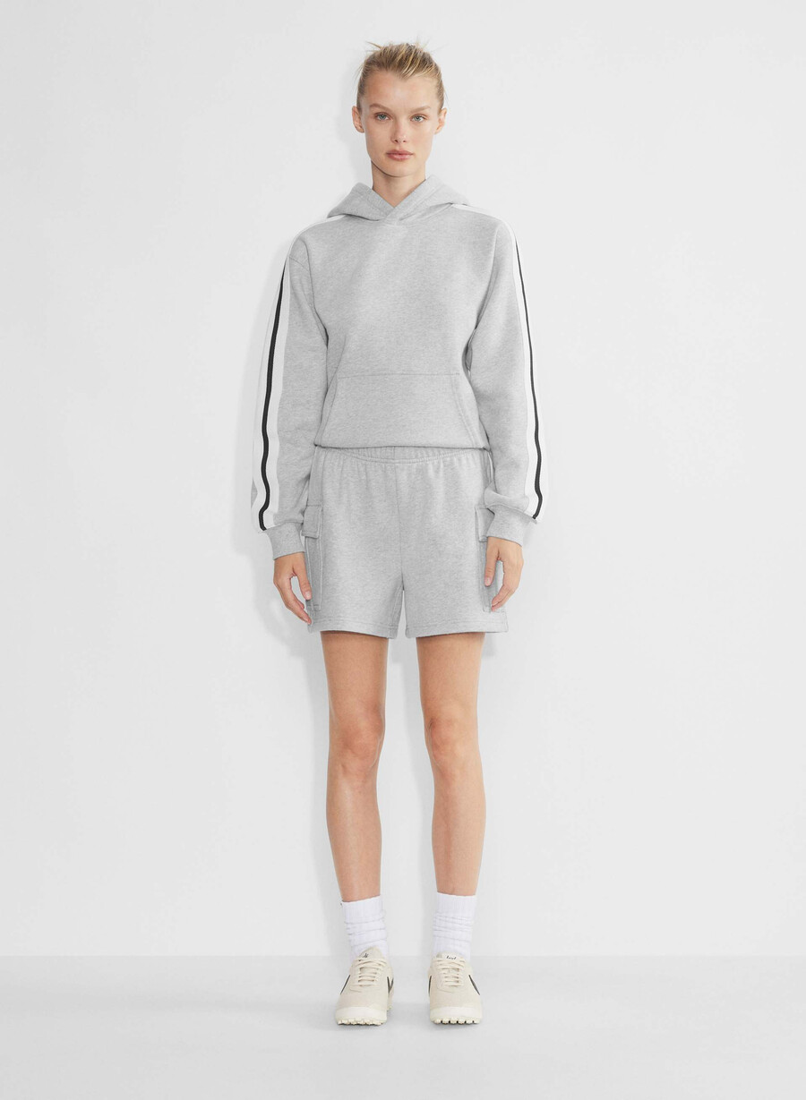 cozy sweatfleece mega cargo mid-thigh short heather chrome