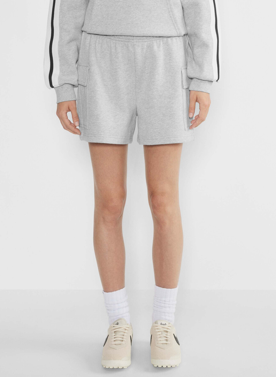 cozy sweatfleece mega cargo mid-thigh short heather chrome