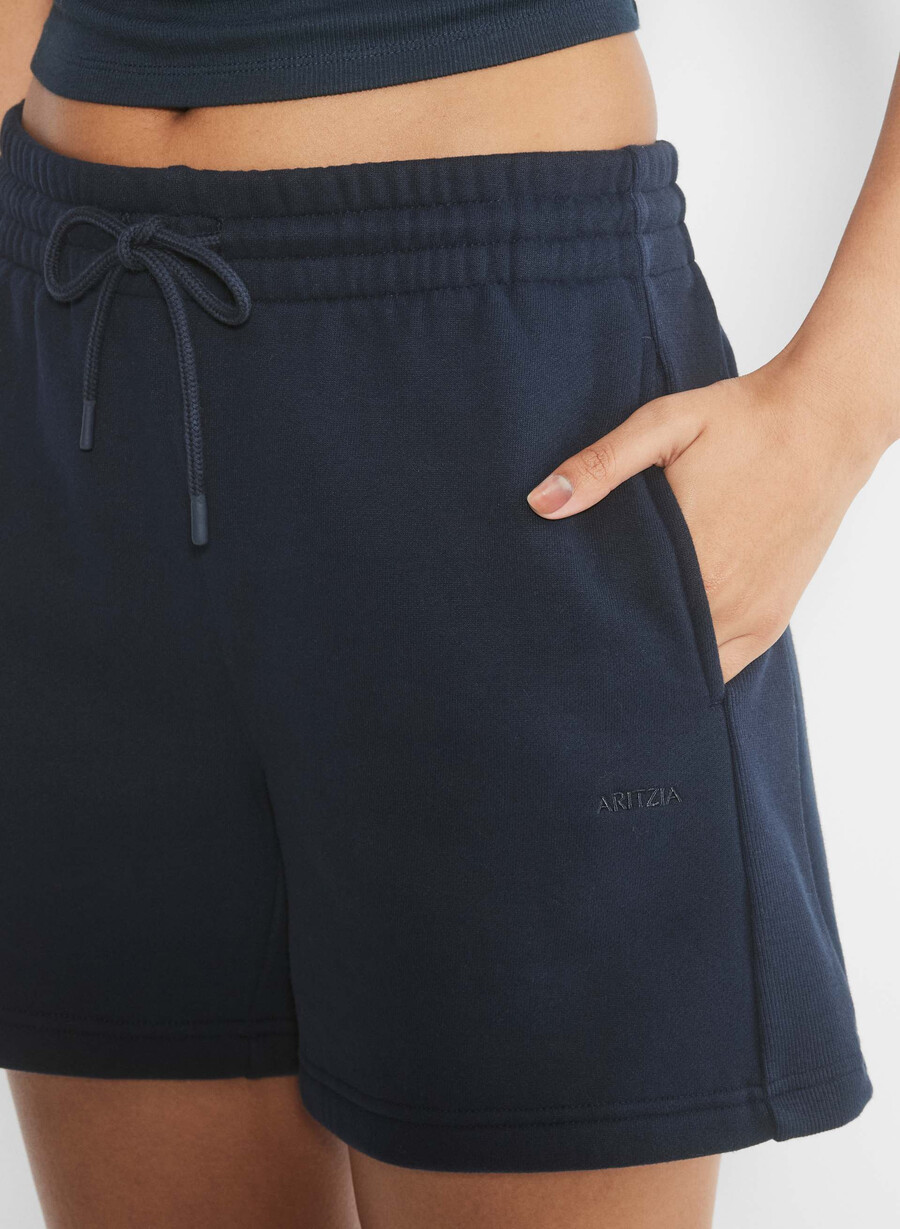 cozy sweatfleece boyfriend mid-thigh short admiral