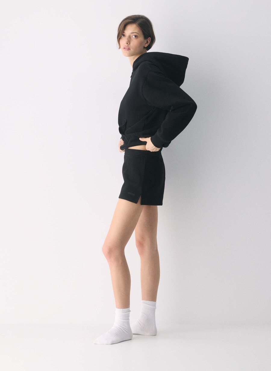 cozy sweatfleece perfect micro short black