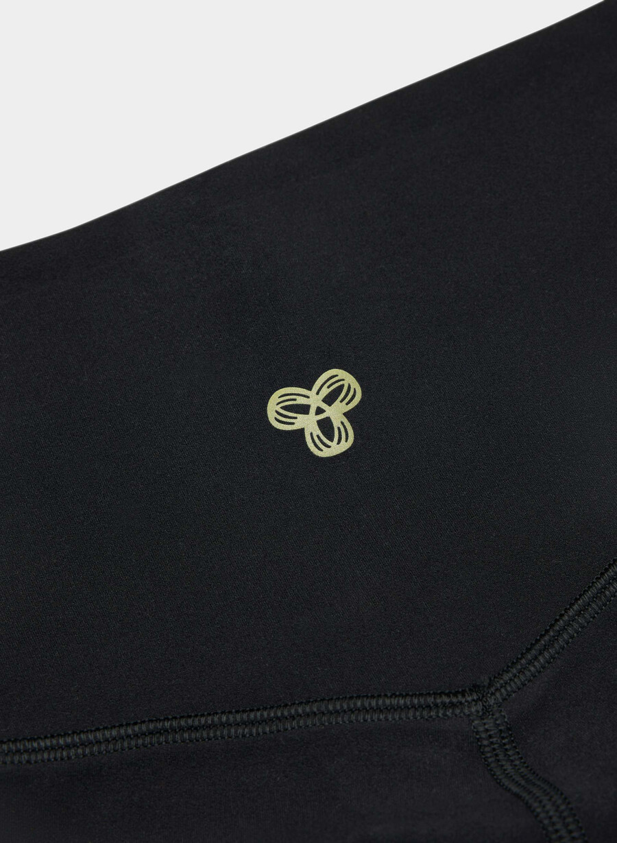 butter cheeky hi-rise 3 short black