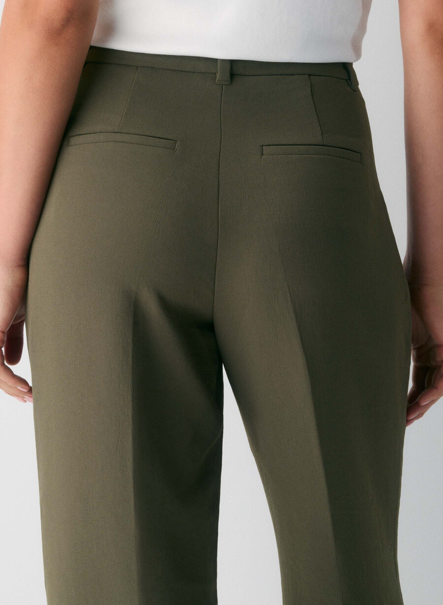 the effortless pant curve-fit - crepette dark olive