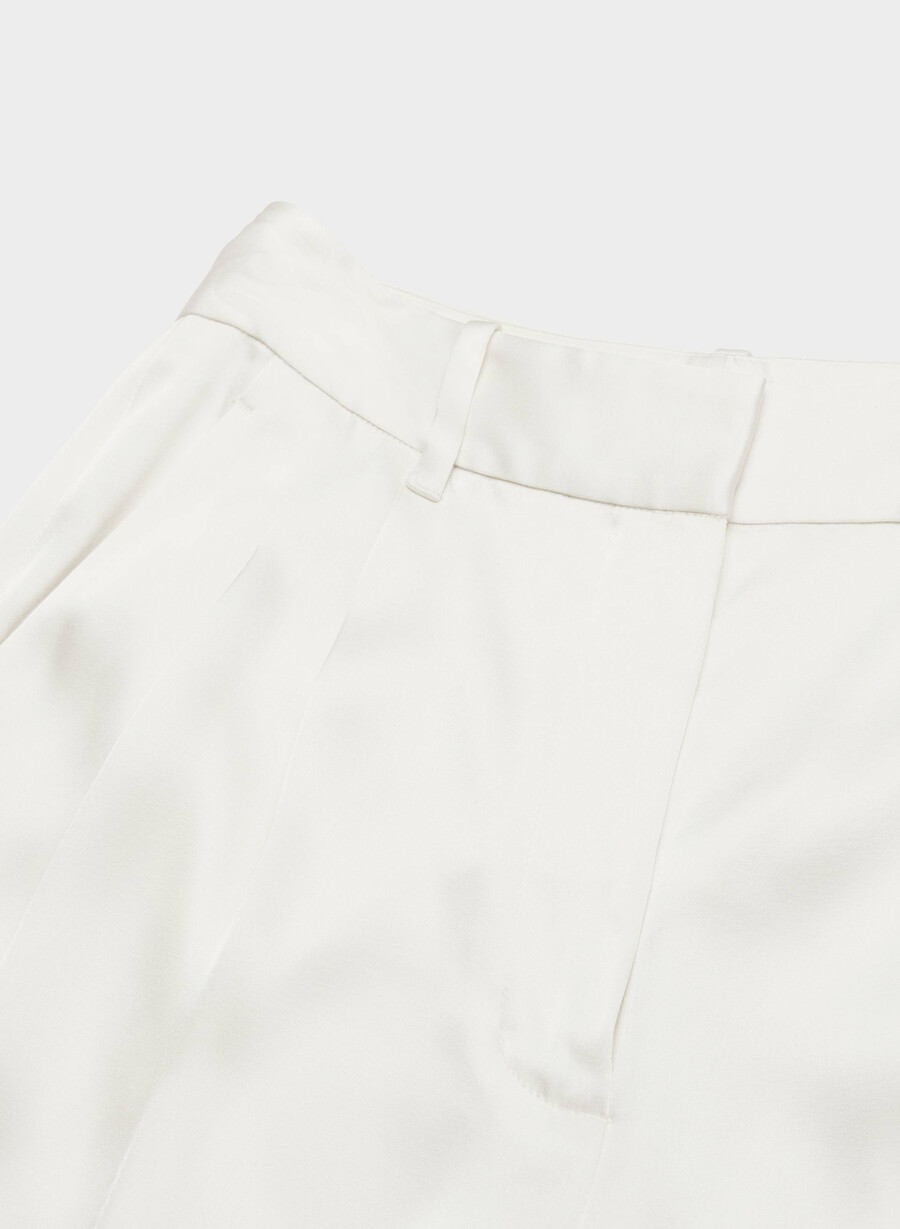 the effortless pant satin light birch