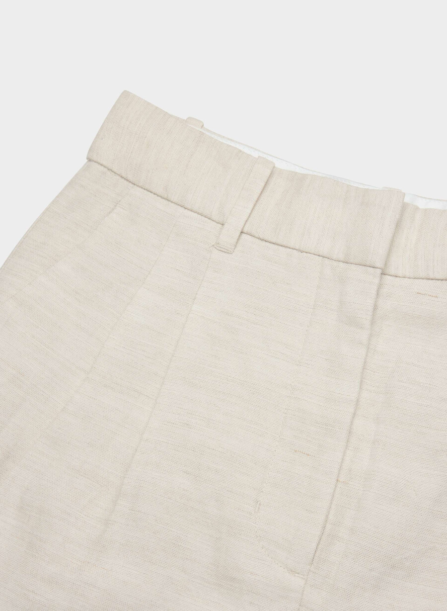 the effortless pant cropped - cruiselinen natural ecru