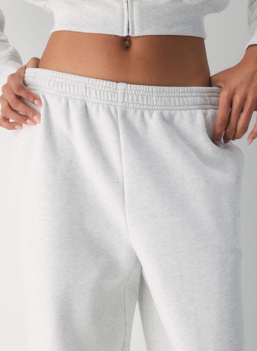 cozy sweatfleece boyfriend barrel sweatpant heather cloud white