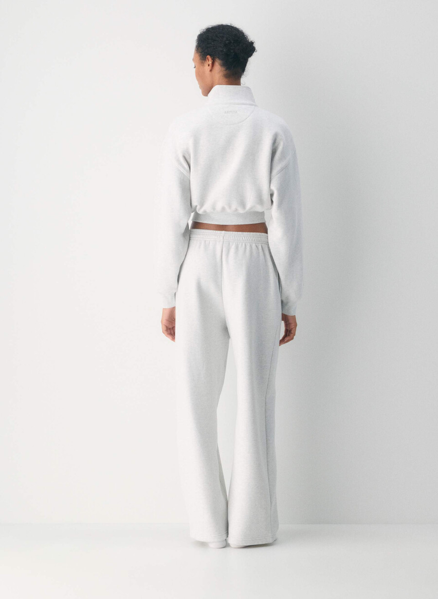 cozy sweatfleece boyfriend barrel sweatpant heather cloud white