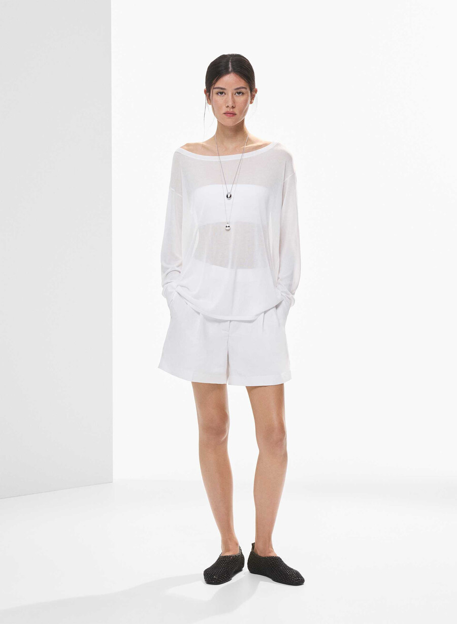 the effortless short mid-thigh - cruiselinen white