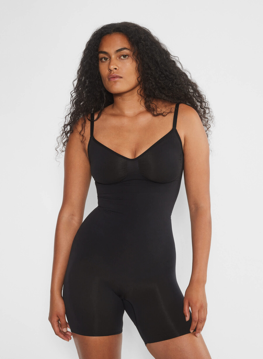 shapeenhance seamless mid-thigh bodysuit black