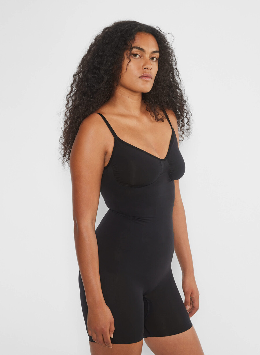 shapeenhance seamless mid-thigh bodysuit black