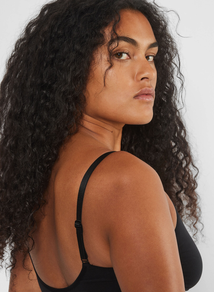 shapeenhance seamless mid-thigh bodysuit black