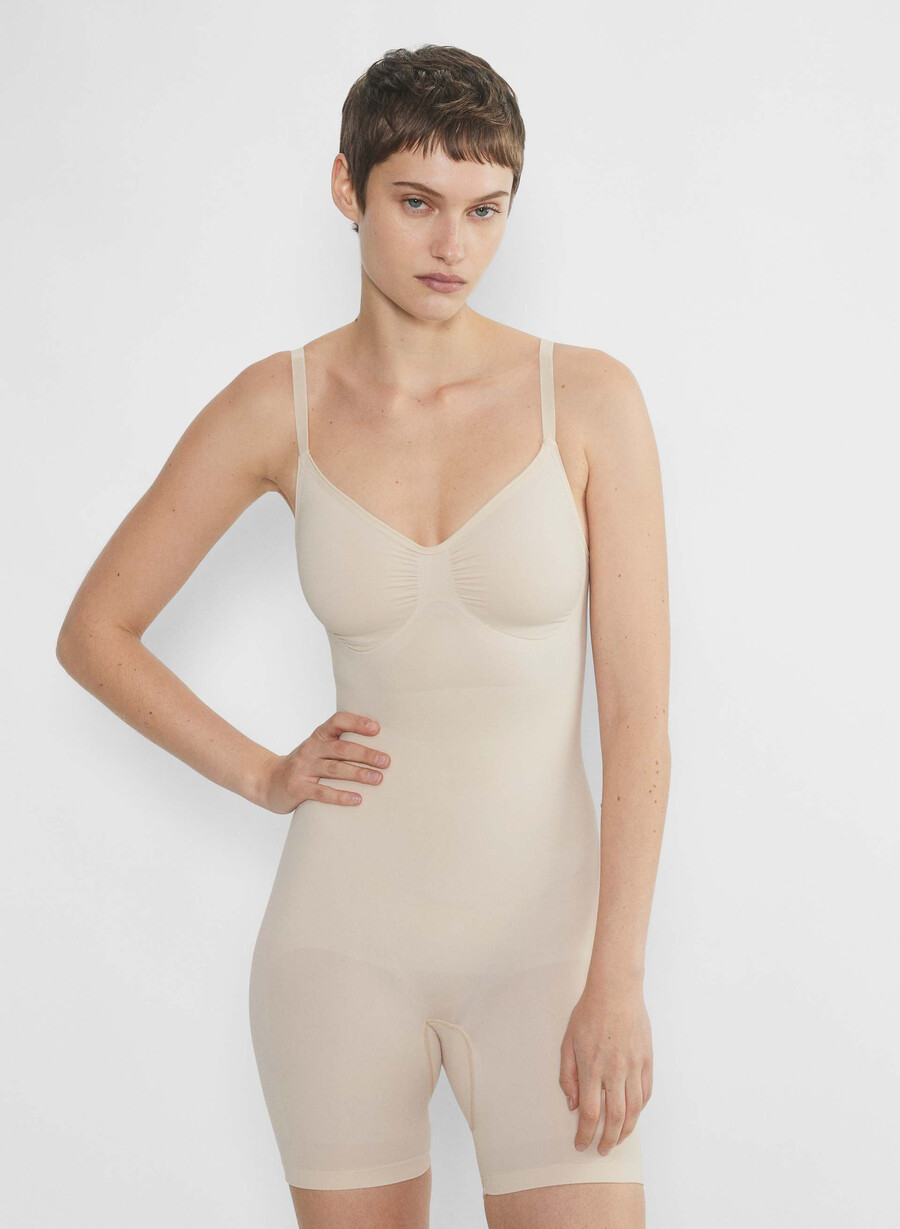 shapeenhance seamless mid-thigh bodysuit sand