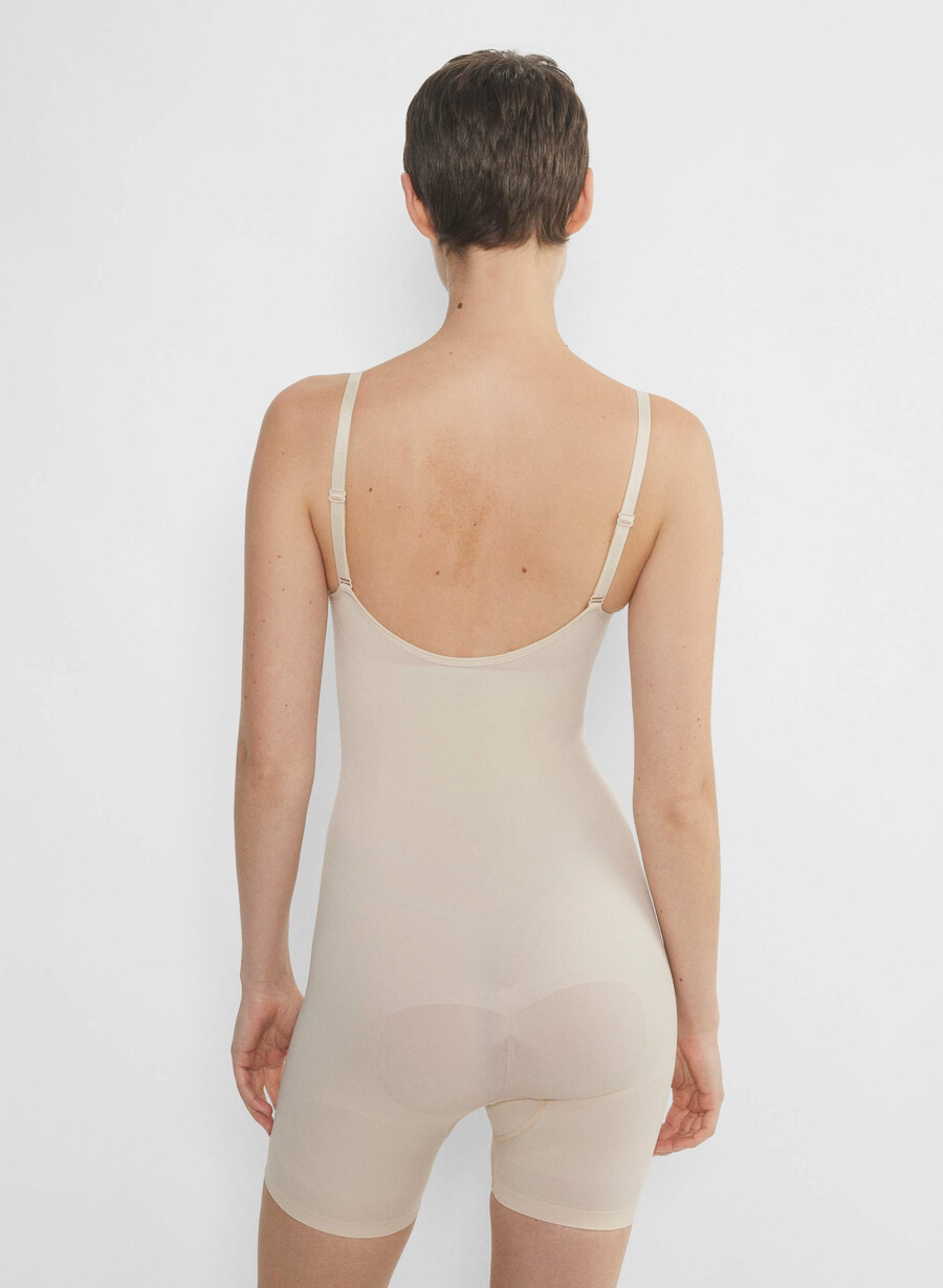 shapeenhance seamless mid-thigh bodysuit sand