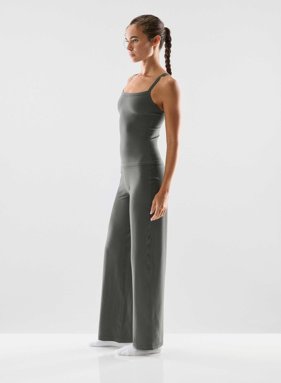 butter asana pant coal grey