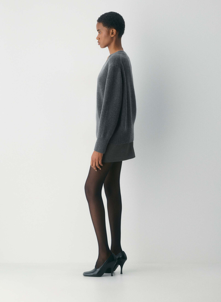 plush cashmere oversized v-neck sweater heather charcoal
