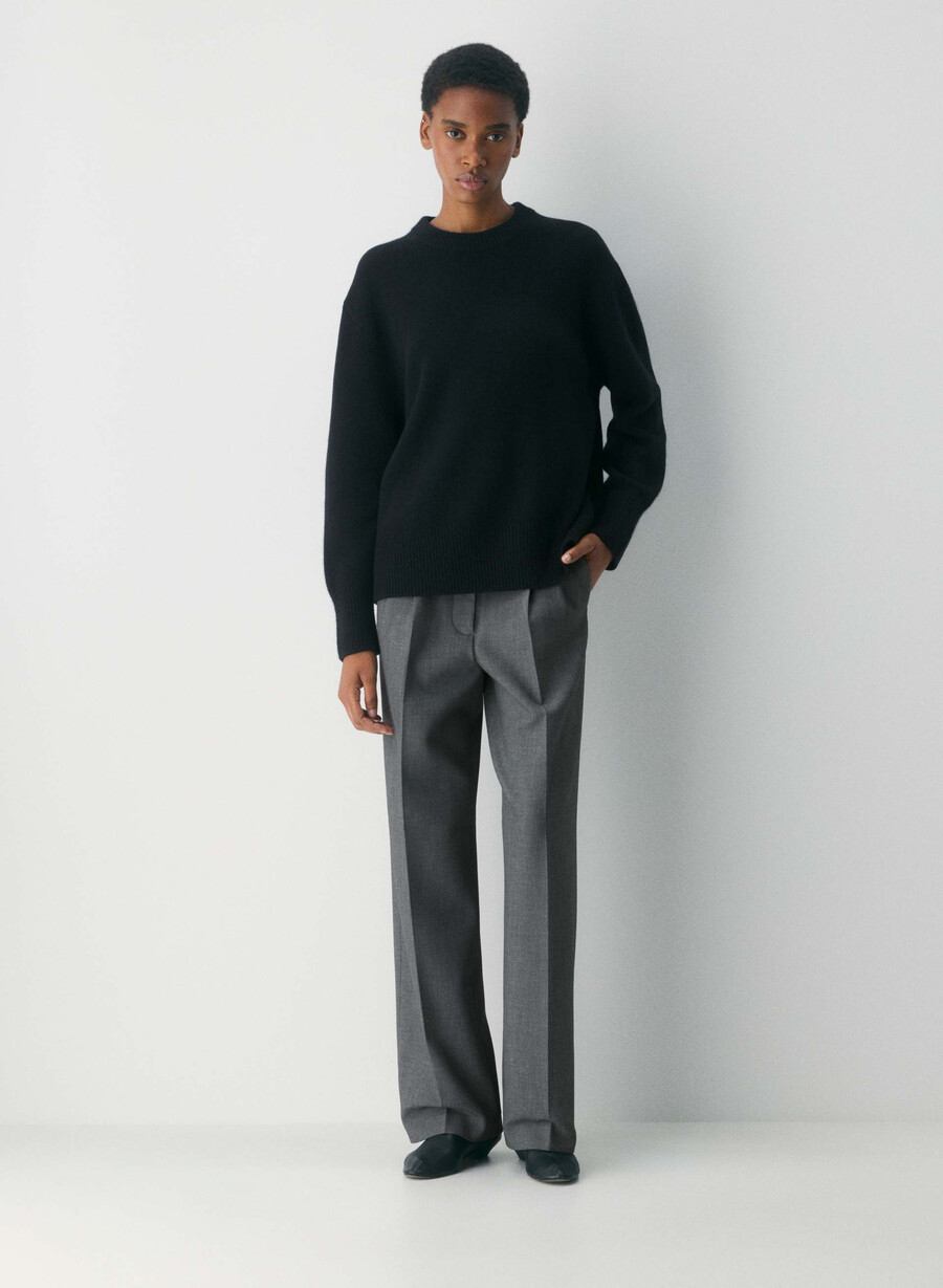 plush cashmere oversized crew sweater black