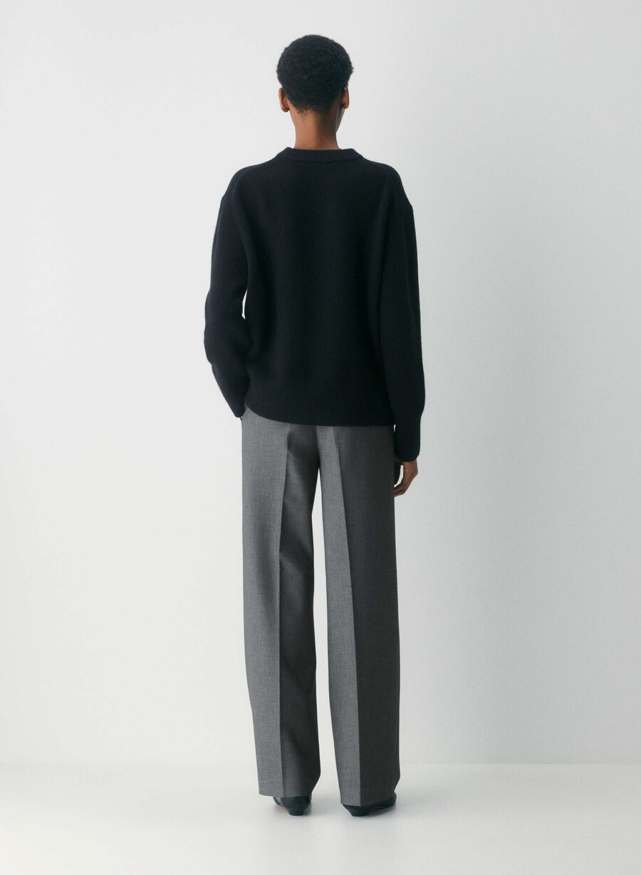 plush cashmere oversized crew sweater black