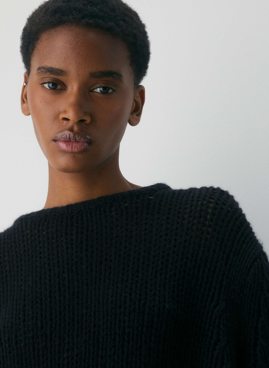 mesh cashmere oversized crew sweater black