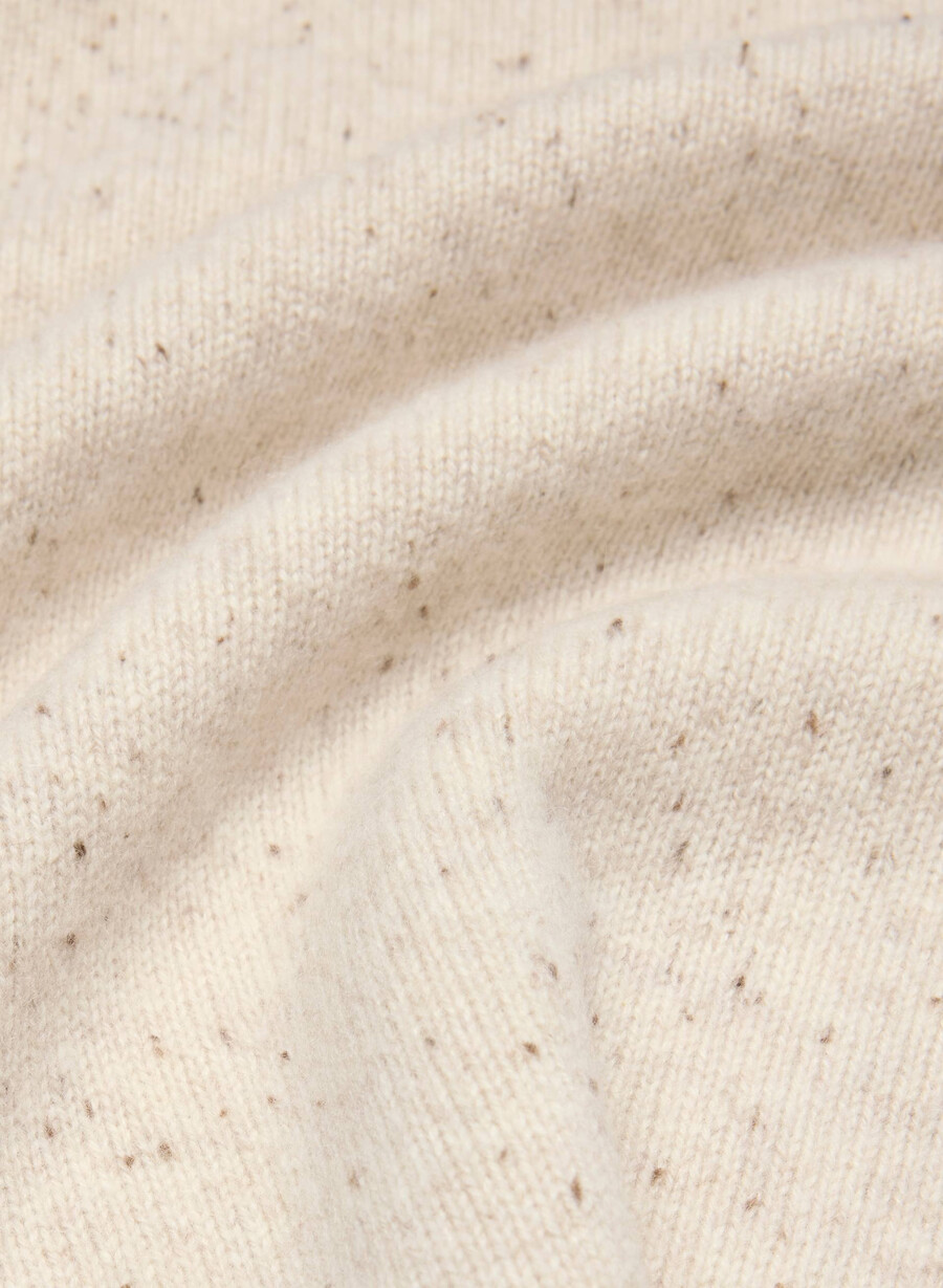 essential cashmere nuance sweater undyed spck oat beige