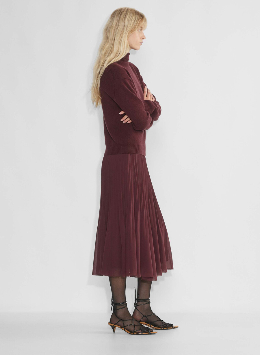 cashmere mockneck sweater sumac burgundy