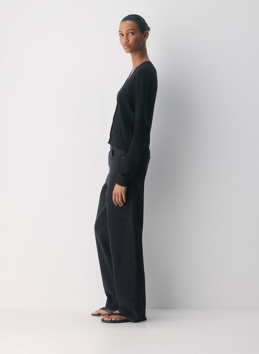 bare cashmere v-neck cardigan black