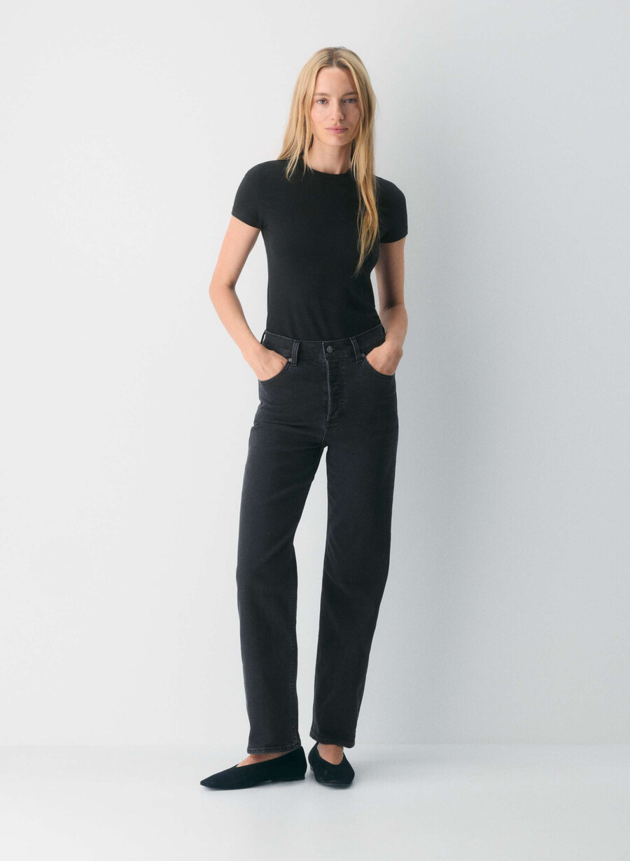denim forum the arlo hi-rise straight jean black eyeliner