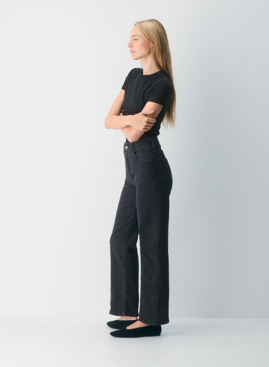 denim forum the arlo hi-rise straight jean black eyeliner