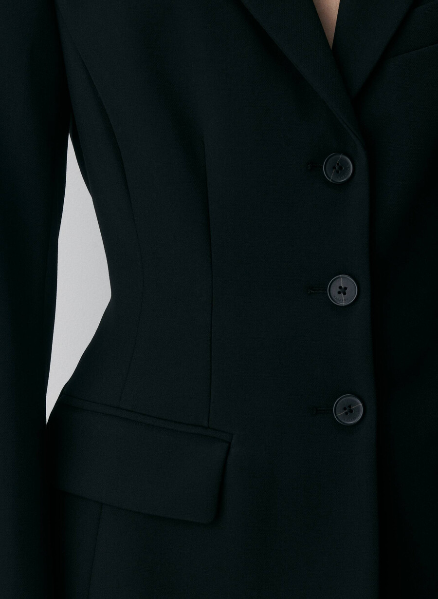 standout blazer - ressential black