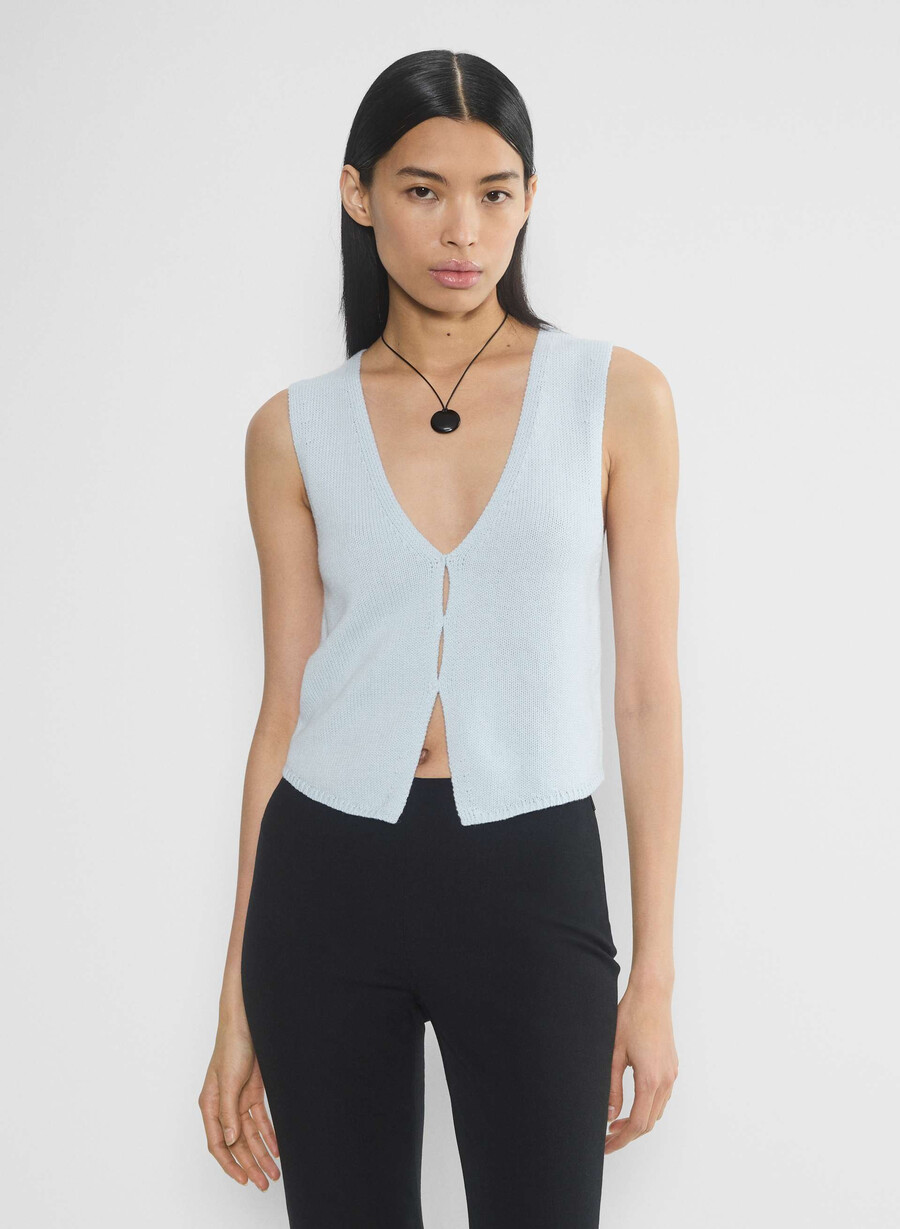 basque sweater vest glimmer