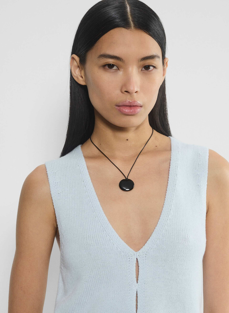 basque sweater vest glimmer