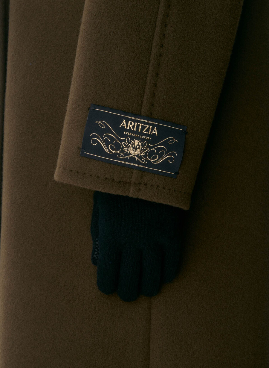 cashmere cuffed tech gloves black