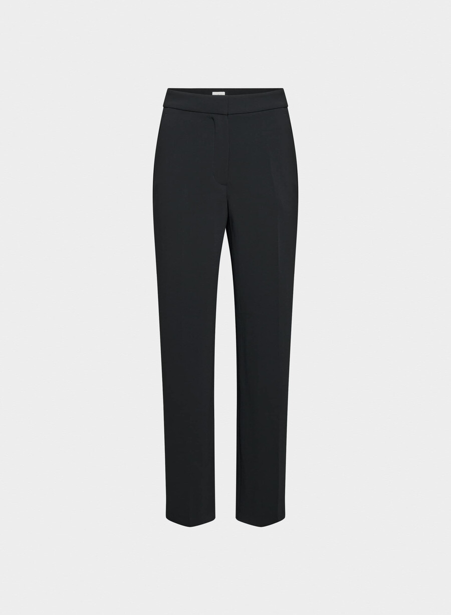 the limitless pant curve-fit - crepette black