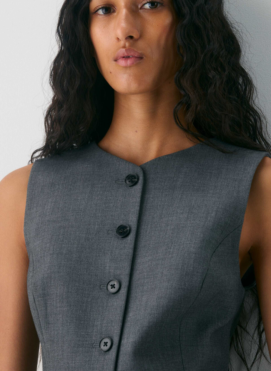 regal vest - ressential heather charcoal