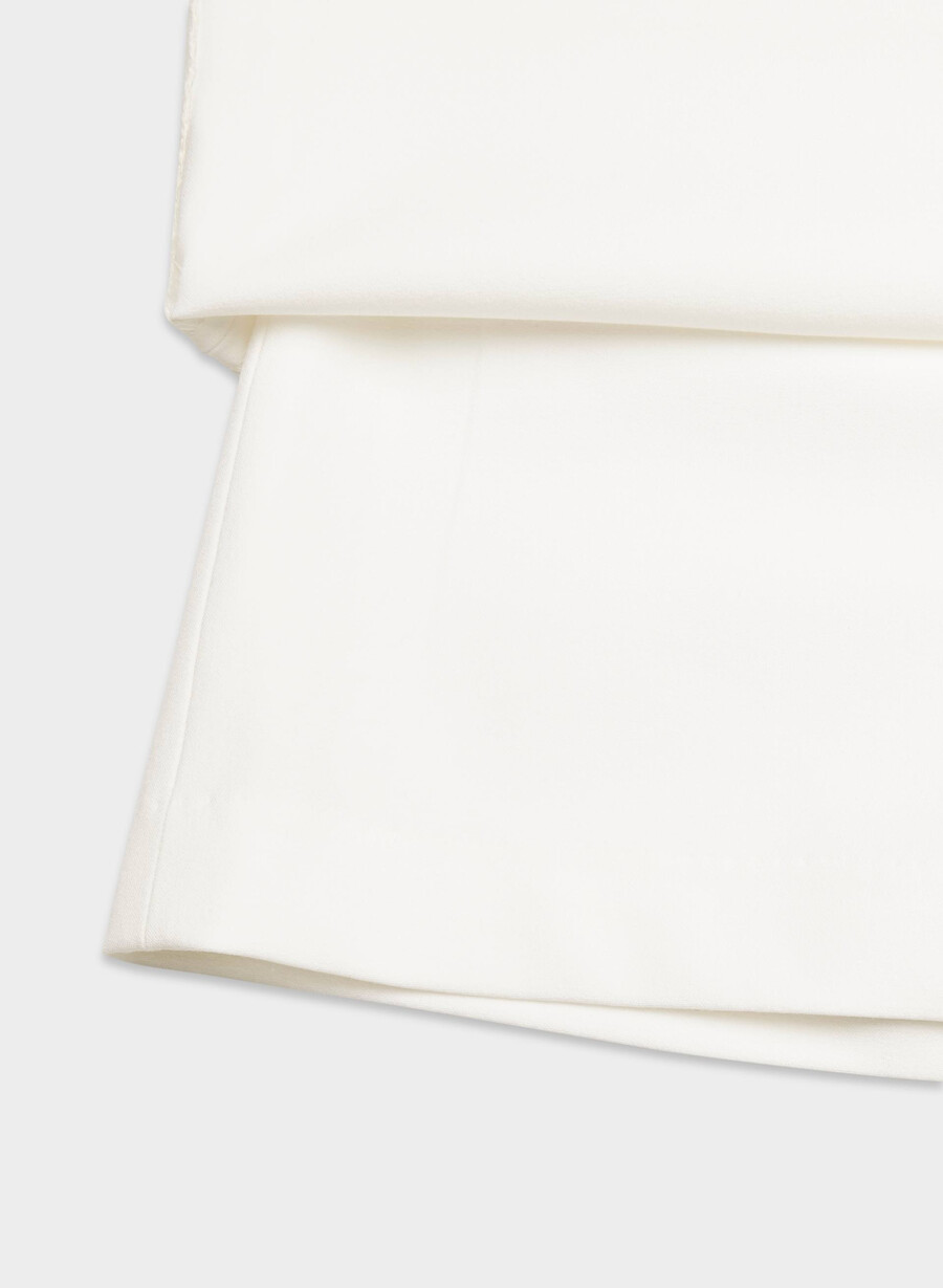 roundup skort - ressential light white